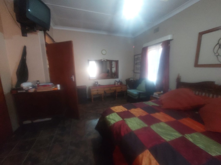 4 Bedroom Property for Sale in Oos Einde North West
